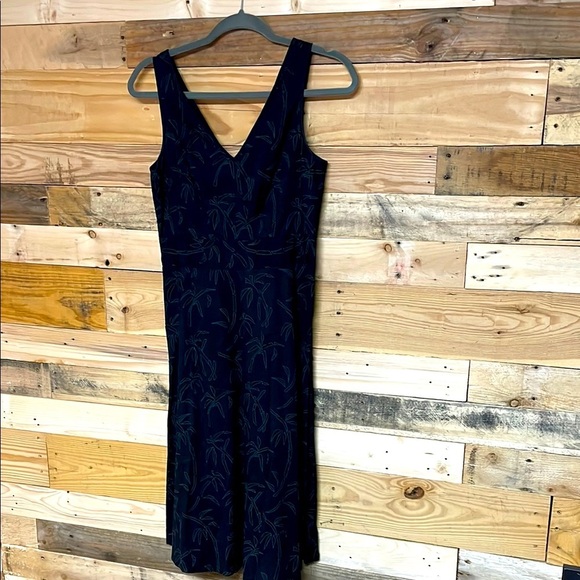 J.Crew size 6 Petite Black with Palm Tree Pattern Sleeveless Form Fitted Dress - Picture 1 of 8